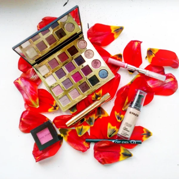 make-up street